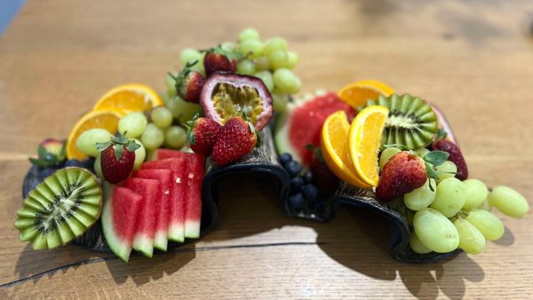Beginner clay classes wollongong - make a ceramic serving platter